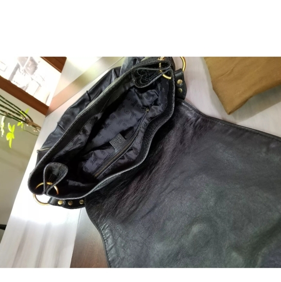 ☆AUTHENTIC NEW GUCCI IRINA BABOUSKA HOBO CLASSIC BLACK LEATHER STUDS GOLD TONE☆ - Picture 5 of 8